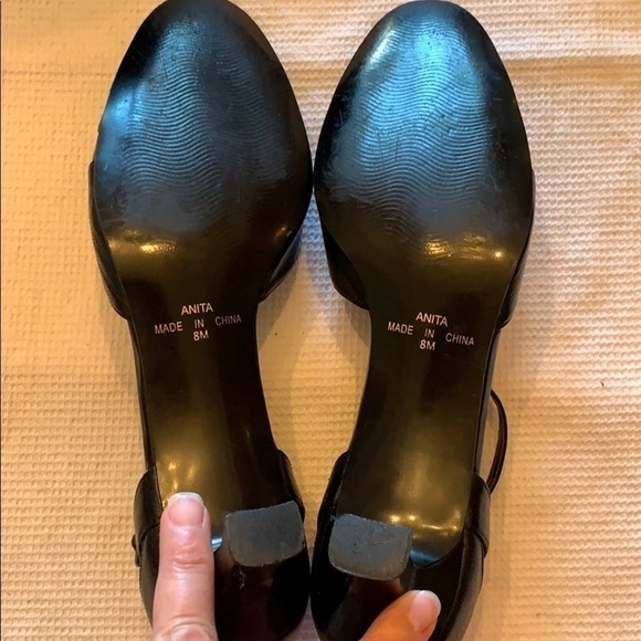 Laura Scott Black Leather Heels in 8M. Style-Anita - Picture 5 of 7